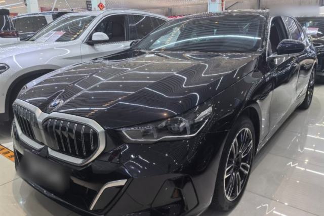 Used BMW 5 Series 2024 530Li Leading Model M Sport Package