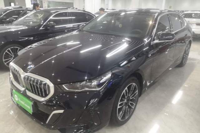 Used BMW 5 Series 2024 525Li M Sport Package
