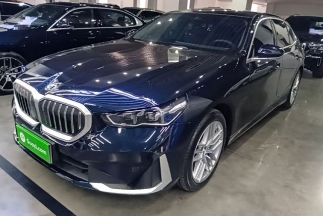 Used BMW 5 Series 2024 525Li Luxury Package