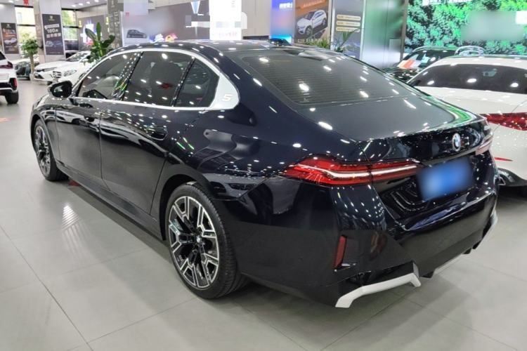 Used BMW 5 Series 2024 530Li Luxury Edition M Sport Package Rear Left 45 Deg