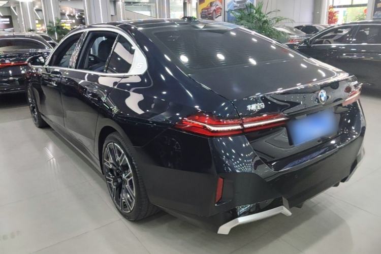 Used BMW 5 Series 2024 530Li Luxury Edition M Sport Package Rear Left 45 Deg