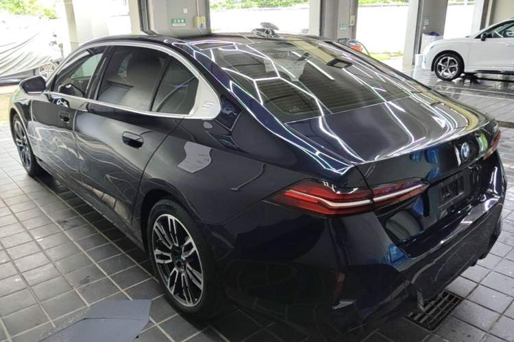 Used BMW 5 Series 2024 530Li Leading Model M Sport Package Rear Left 45 Deg
