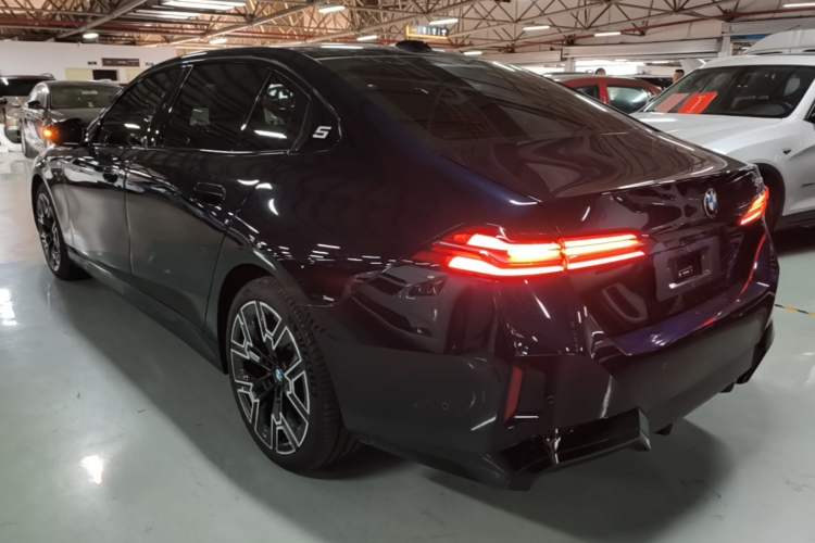 Used BMW 5 Series 2024 530Li Luxury Edition M Sport Package Rear Left 45 Deg