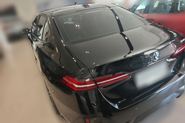 Used BMW 5 Series 2024 530Li Leading Luxury Package Rear Left 45 Deg