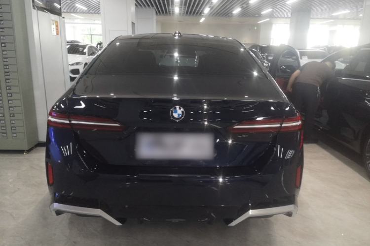 Used BMW 5 Series 2024 525Li M Sport Package Rear