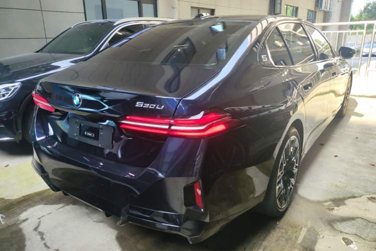 Used BMW 5 Series 2024 530Li Luxury Edition M Sport Package Rear Right 45 Deg