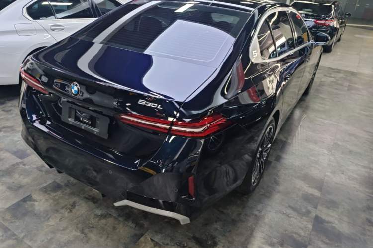 Used BMW 5 Series 2024 530Li Leading Model M Sport Package Rear Right 45 Deg