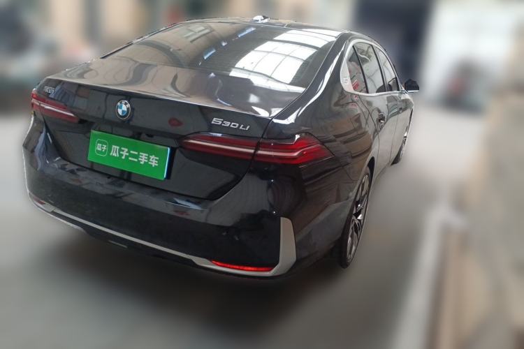 Used BMW 5 Series 2024 530Li Luxury Package Premium Edition Rear Right 45 Deg