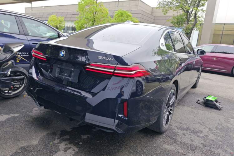 Used BMW 5 Series 2024 530Li Leading Model M Sport Package Rear Right 45 Deg