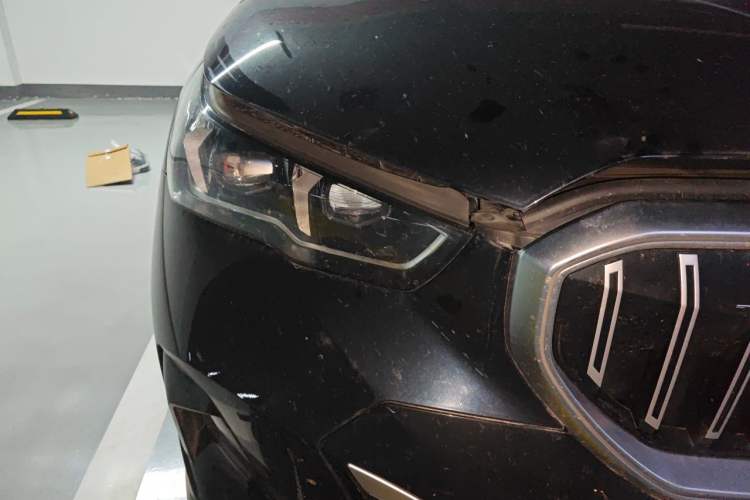 Used BMW 5 Series 2024 525Li M Sport Package Right Front Headlight