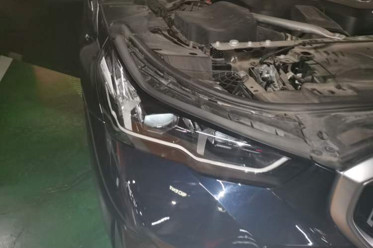 Used BMW 5 Series 2024 530Li Leading Model M Sport Package Right Front Headlight