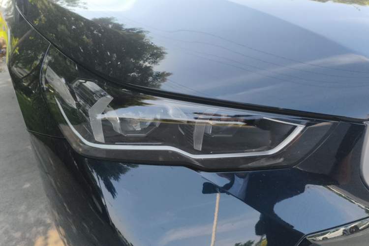 Used BMW 5 Series 2024 530Li Leading Model M Sport Package Right Front Headlight