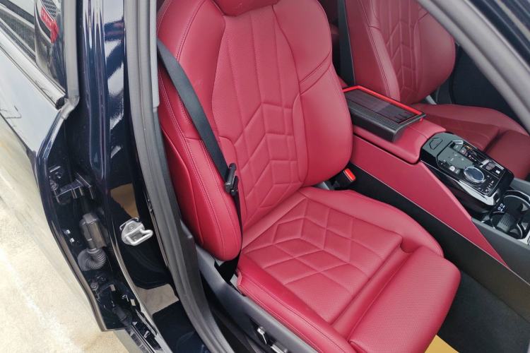Used BMW 5 Series 2024 525i M Sport Package Right Front Seat