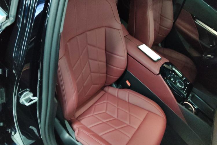 Used BMW 5 Series 2024 530Li Leading Model M Sport Package Right Front Seat