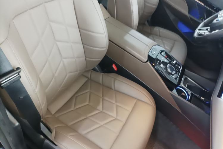 Used BMW 5 Series 2024 525Li M Sport Package Right Front Seat