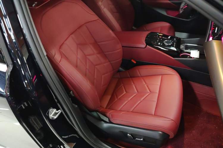 Used BMW 5 Series 2024 530Li Leading Model M Sport Package Right Front Seat