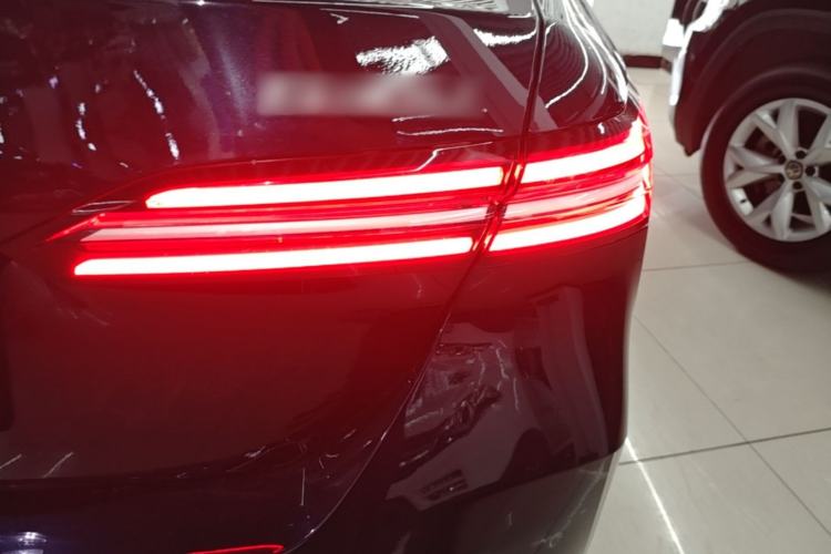 Used BMW 5 Series 2024 530Li Leading Luxury Package Right Rear Taillight