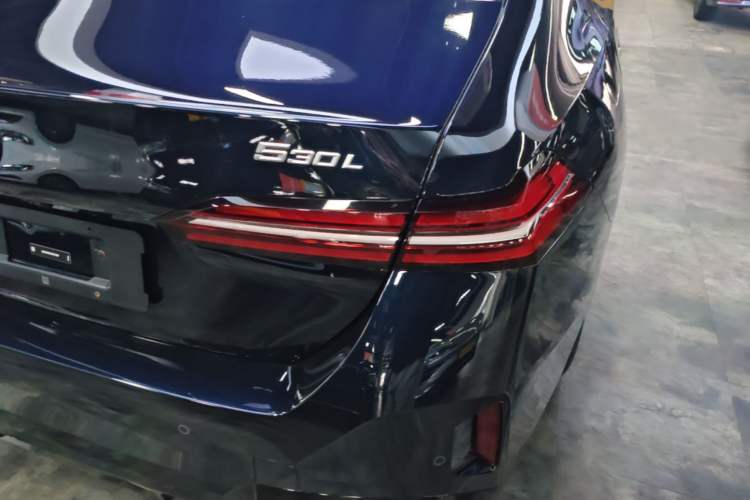 Used BMW 5 Series 2024 530Li Leading Model M Sport Package Right Rear Taillight