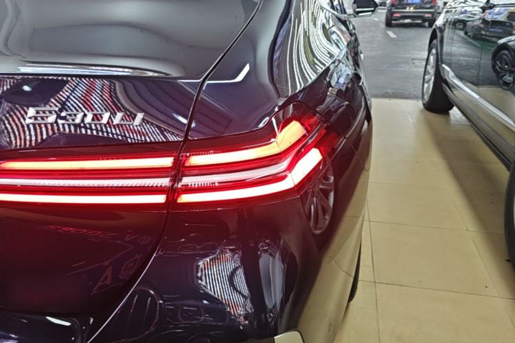 Used BMW 5 Series 2024 530Li Leading Luxury Package Right Rear Taillight