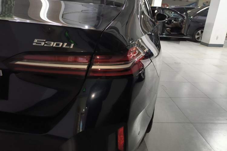 Used BMW 5 Series 2024 530Li Leading Model M Sport Package Right Rear Taillight