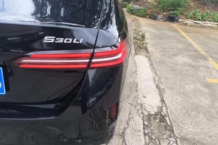Used BMW 5 Series 2024 530Li Leading Model M Sport Package Right Rear Taillight
