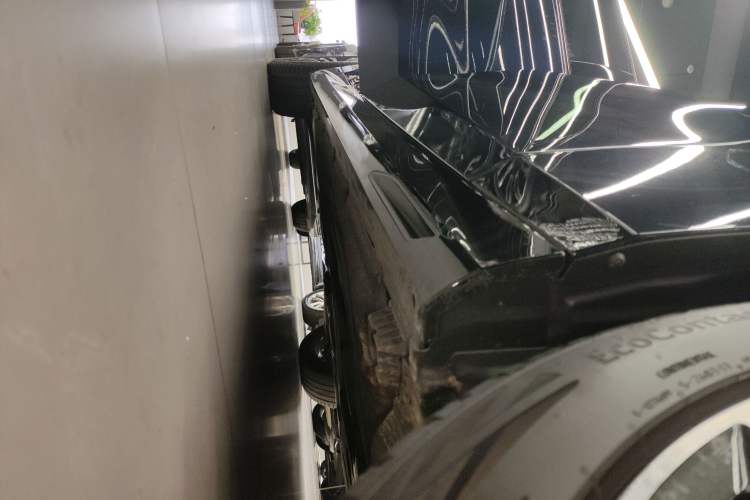 Used BMW 5 Series 2024 525i M Sport Package Right Side Sill