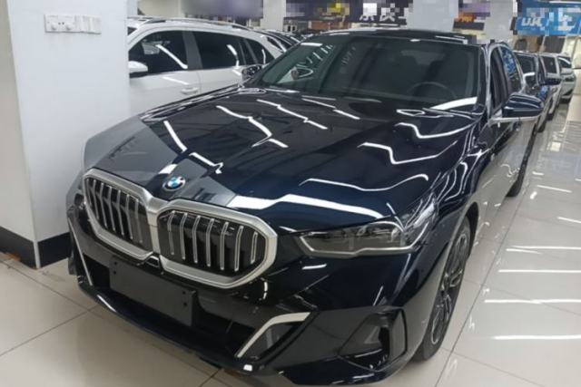 Used BMW 5 Series 2024 530Li Leading Model M Sport Package