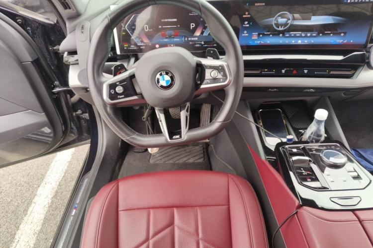 Used BMW 5 Series 2024 530Li xDrive M Sport Package Steering Wheel