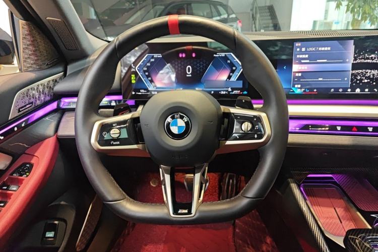 Used BMW 5 Series 2024 530Li Luxury Edition M Sport Package Steering Wheel