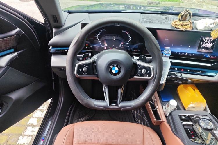 Used BMW 5 Series 2024 530Li Leading Model M Sport Package Steering Wheel