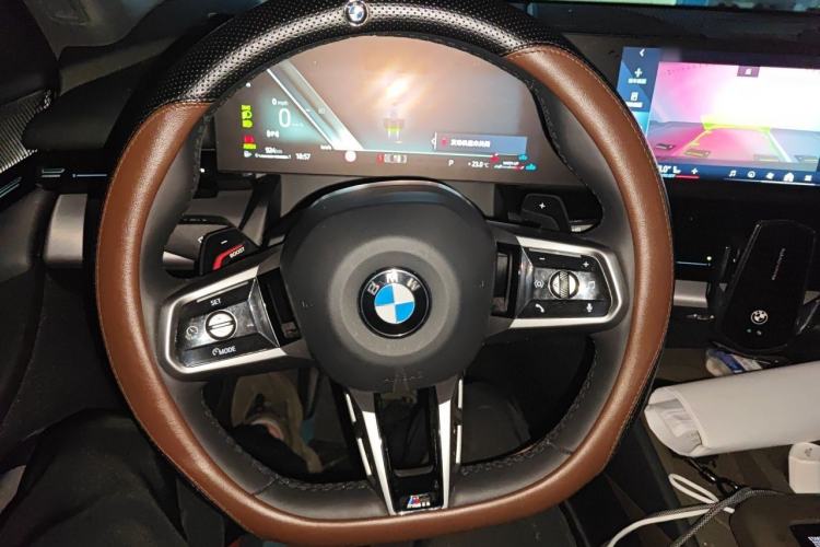 Used BMW 5 Series 2024 525Li M Sport Package Steering Wheel