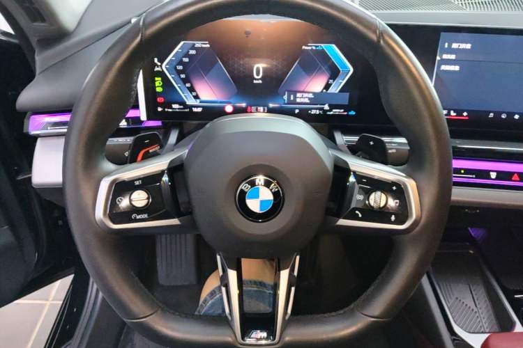Used BMW 5 Series 2024 530Li Leading Model M Sport Package Steering Wheel