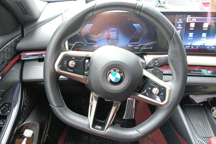 Used BMW 5 Series 2024 530Li Leading Luxury Package Steering Wheel