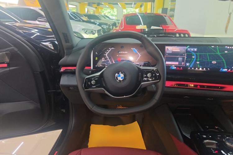Used BMW 5 Series 2024 530Li Leading Luxury Package Steering Wheel