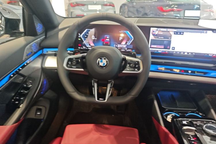Used BMW 5 Series 2024 530Li Leading Luxury Package Steering Wheel