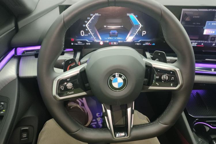 Used BMW 5 Series 2024 525i M Sport Package Steering Wheel