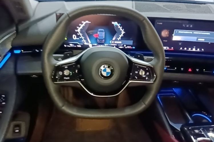 Used BMW 5 Series 2024 525Li Luxury Package Steering Wheel