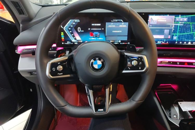 Used BMW 5 Series 2024 530Li Leading Model M Sport Package Steering Wheel