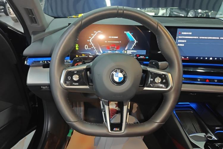 Used BMW 5 Series 2024 530Li Leading Model M Sport Package Steering Wheel