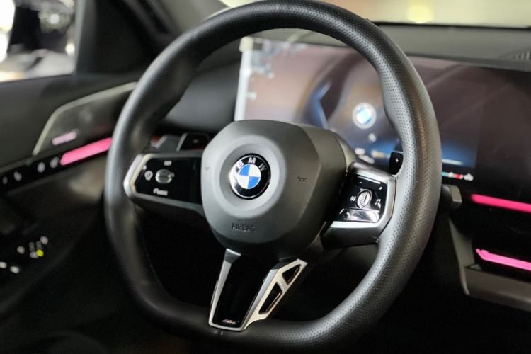 Used BMW 5 Series 2024 525Li M Sport Package Steering Wheel