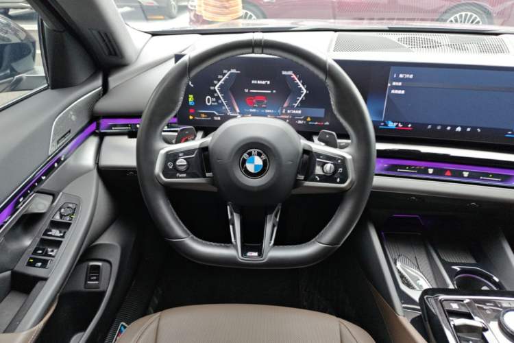 Used BMW 5 Series 2024 530Li Leading Model M Sport Package Steering Wheel