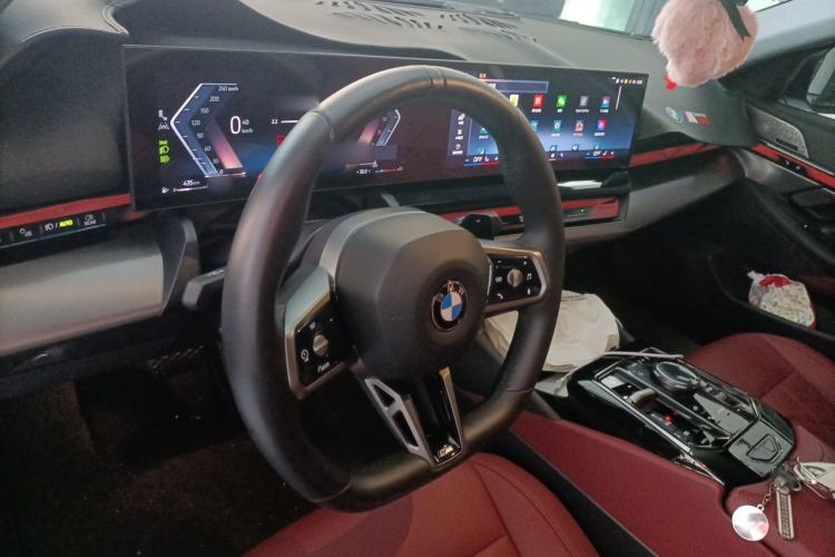 Used BMW 5 Series 2024 530Li Leading Model M Sport Package Steering Wheel