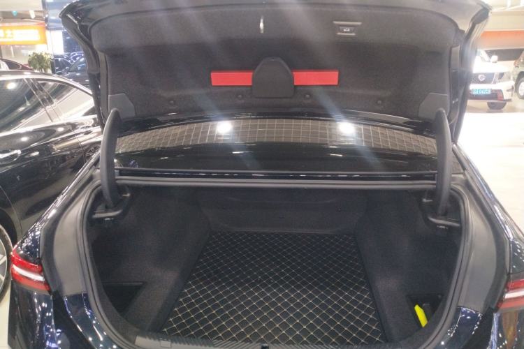 Used BMW 5 Series 2024 525Li M Sport Package Trunk