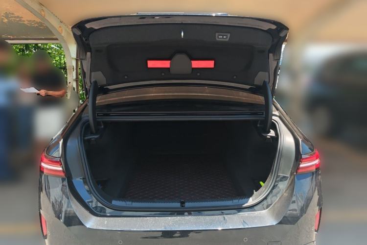 Used BMW 5 Series 2024 530Li Luxury Edition M Sport Package Trunk