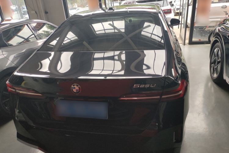 Used BMW 5 Series 2024 525Li M Sport Package Trunk