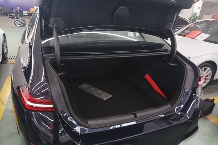 Used BMW 5 Series 2024 525Li M Sport Package Trunk