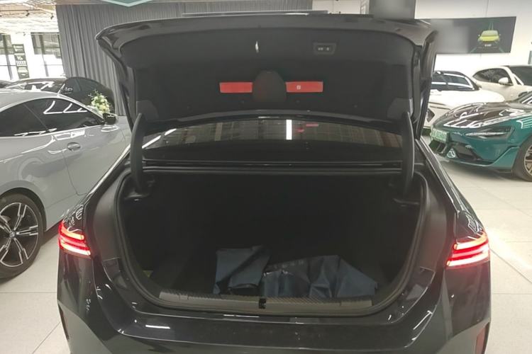 Used BMW 5 Series 2024 530Li Leading Model M Sport Package Trunk