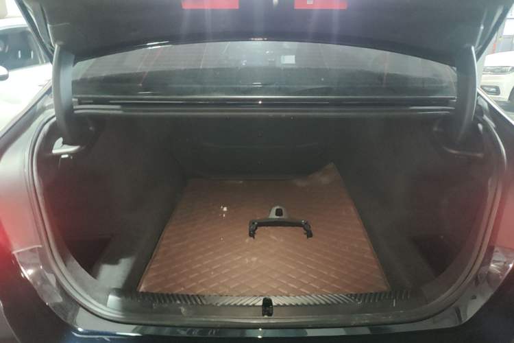 Used BMW 5 Series 2024 530Li Leading Model M Sport Package Trunk