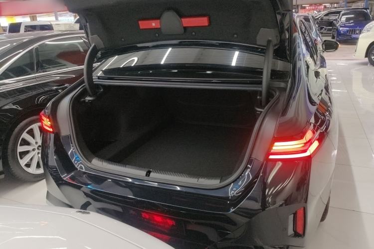 Used BMW 5 Series 2024 525Li M Sport Package Trunk