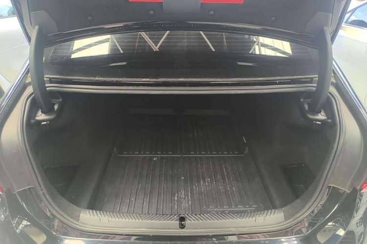 Used BMW 5 Series 2024 530Li Leading Model M Sport Package Trunk